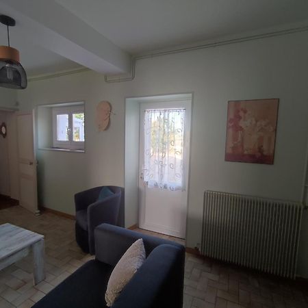 Gite Chez Jeannot Azay-le-Ferron Exterior photo